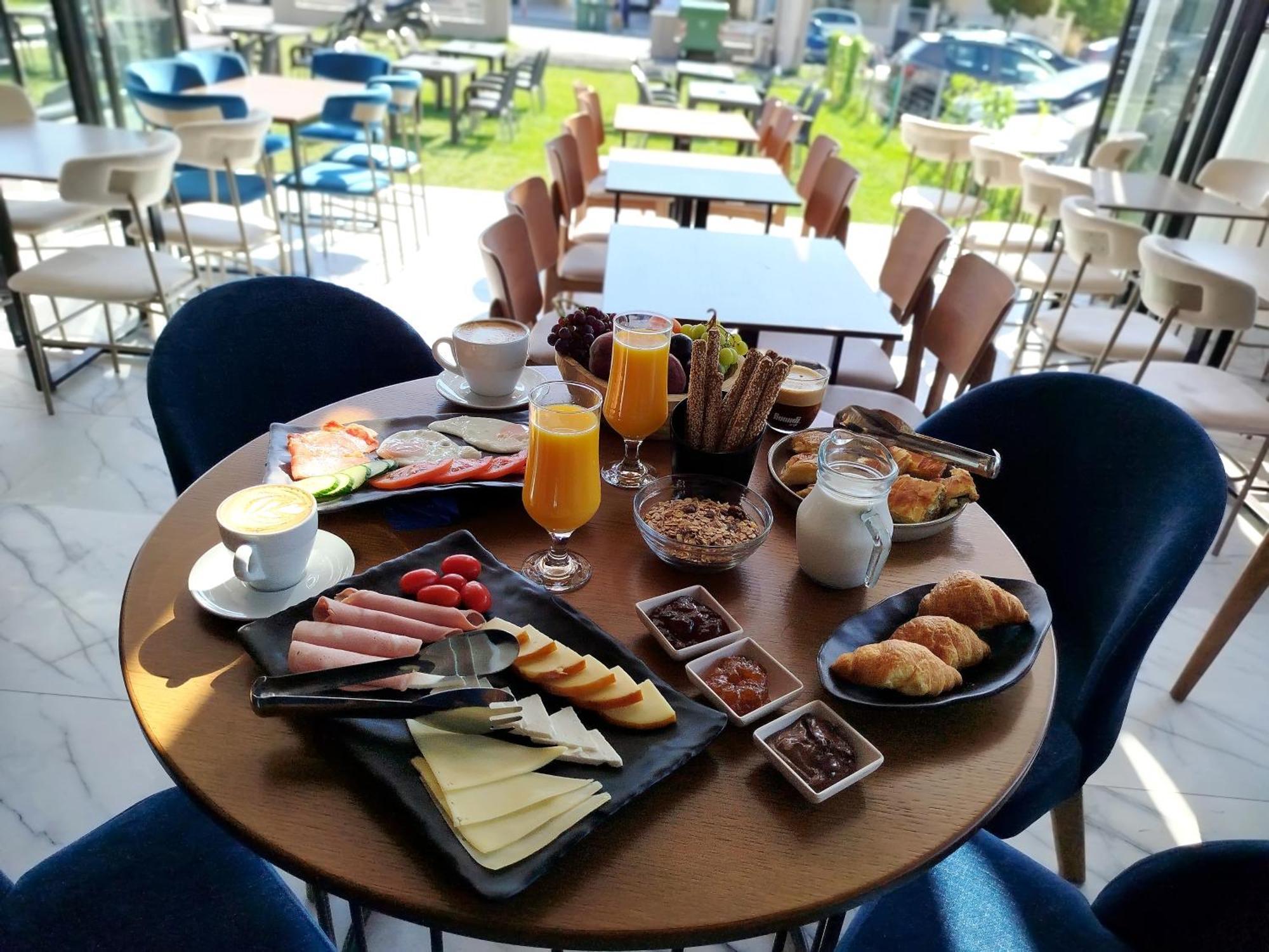 Aegean Blue Apartments & Suites 렙토카리아 외부 사진